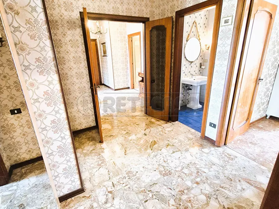 Immagine 19 di Quadrilocale in vendita  in Viale Gabriele D'Annunzio 210 a Pescara