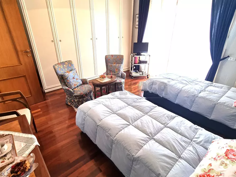 Immagine 24 di Villa in vendita  a Montesilvano