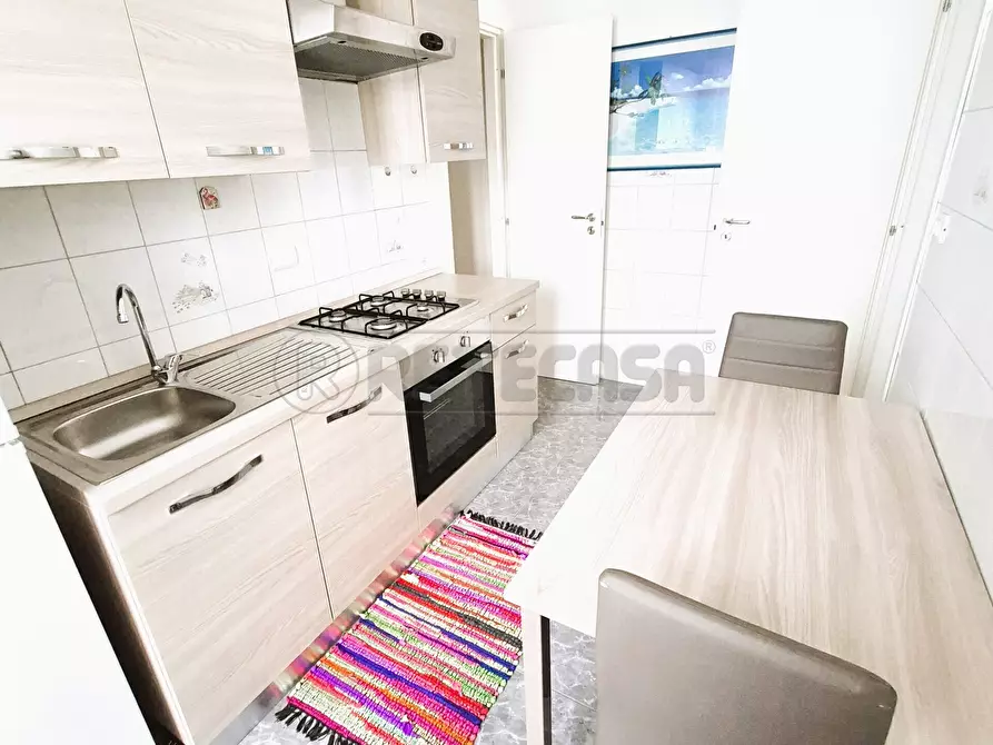 Immagine 6 di Bilocale in vendita  in Lungomare Giacomo Matteotti a Pescara