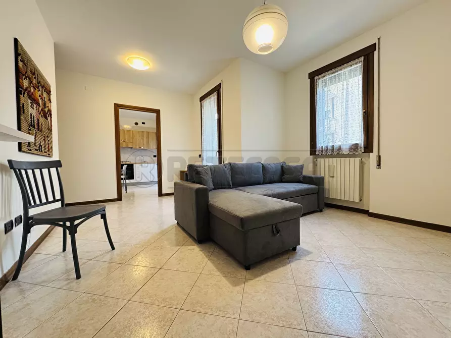 Immagine 2 di Bilocale in affitto  in Via Isacci Newton 18 a Padova