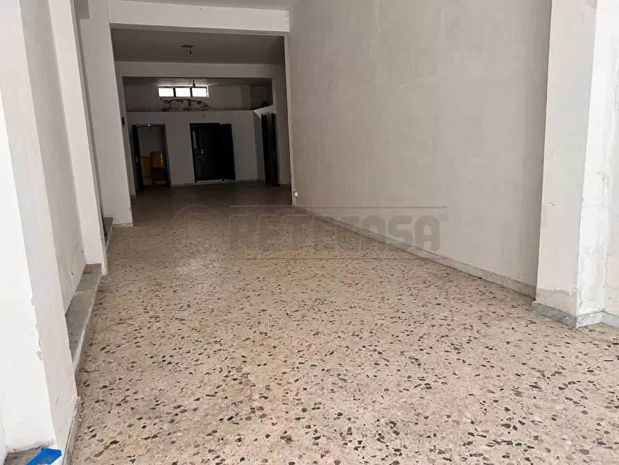 Immagine 8 di Magazzino in vendita  in Via Toscana 38 a Caltanissetta
