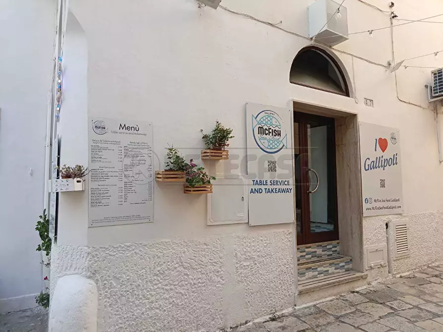 Immagine 5 di Locale commerciale in vendita  in Via Carmine Fontò 7 a Gallipoli