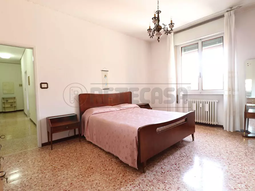 Immagine 11 di Trilocale in vendita  in Via Giuseppe Compagnoni 117 a Ferrara