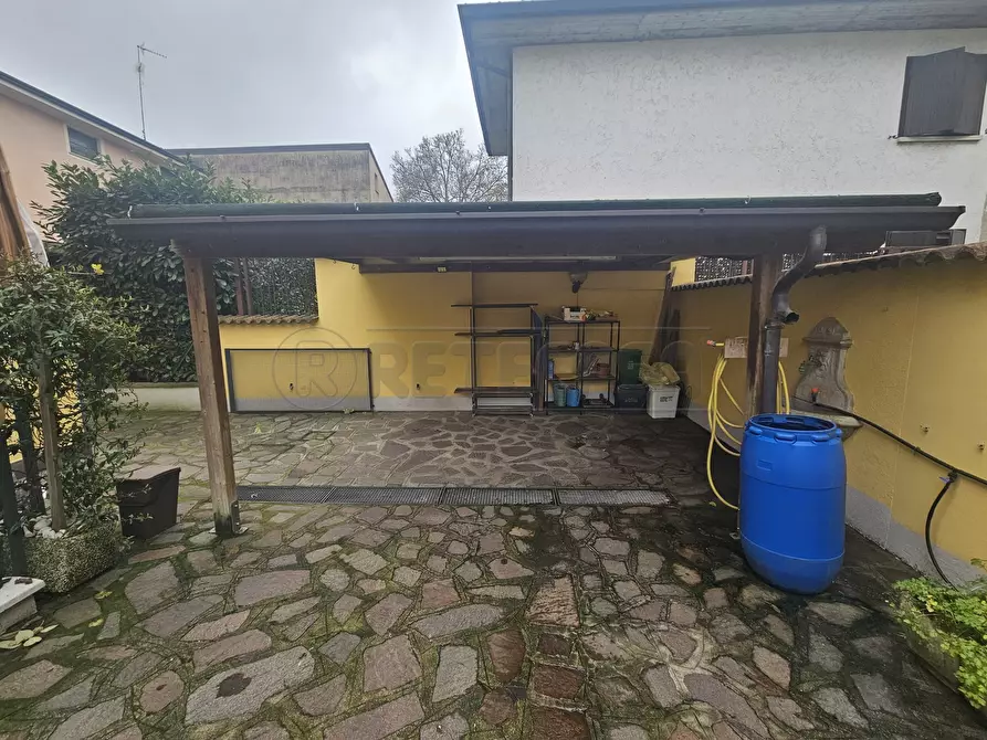 Immagine 11 di Quadrilocale in vendita  in Via Caduti del Borgo a Cremona