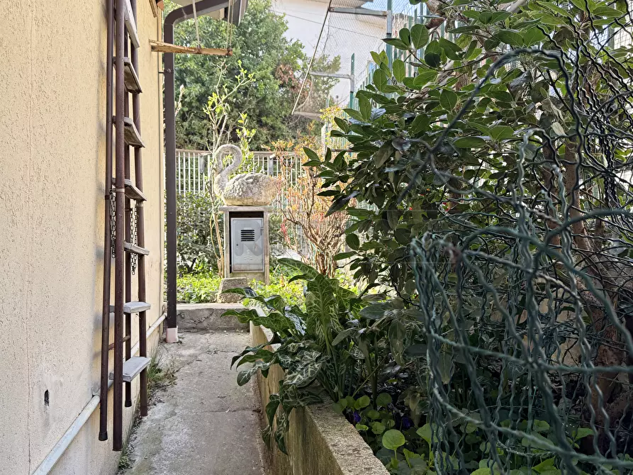 Immagine 4 di Casa indipendente in vendita  in Via Capitello 58 a Brogliano