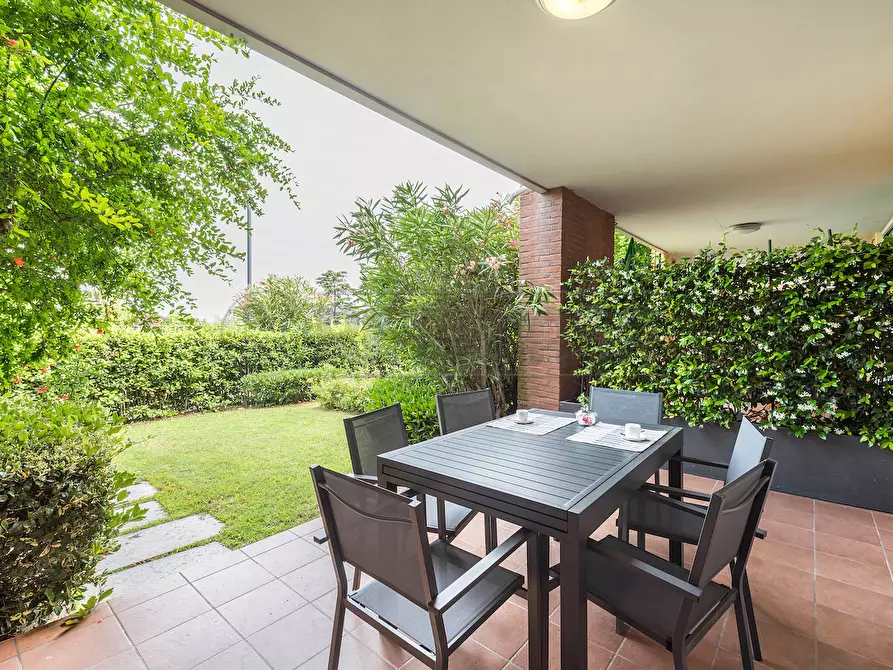 Immagine 18 di Appartamento in vendita  in Via Giuseppe Mazzini 1 a Padenghe Sul Garda