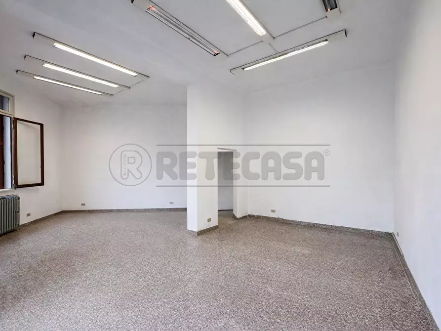 Immagine 4 di Locale commerciale in affitto  in Via Giovanni Gradenigo 2 a Padova