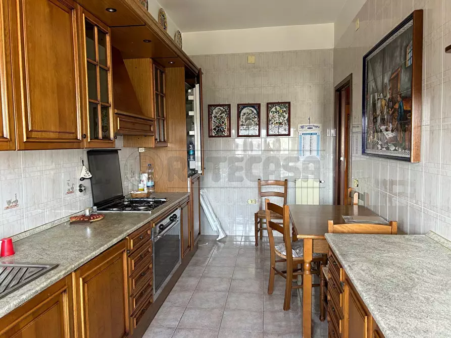 Immagine 14 di Trilocale in vendita  in viale Della Regione 54 a Caltanissetta