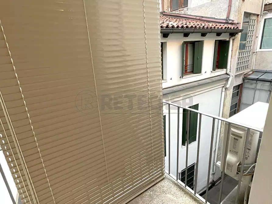 Immagine 25 di Appartamento in affitto  in Contra' Do Rode 14 a Vicenza