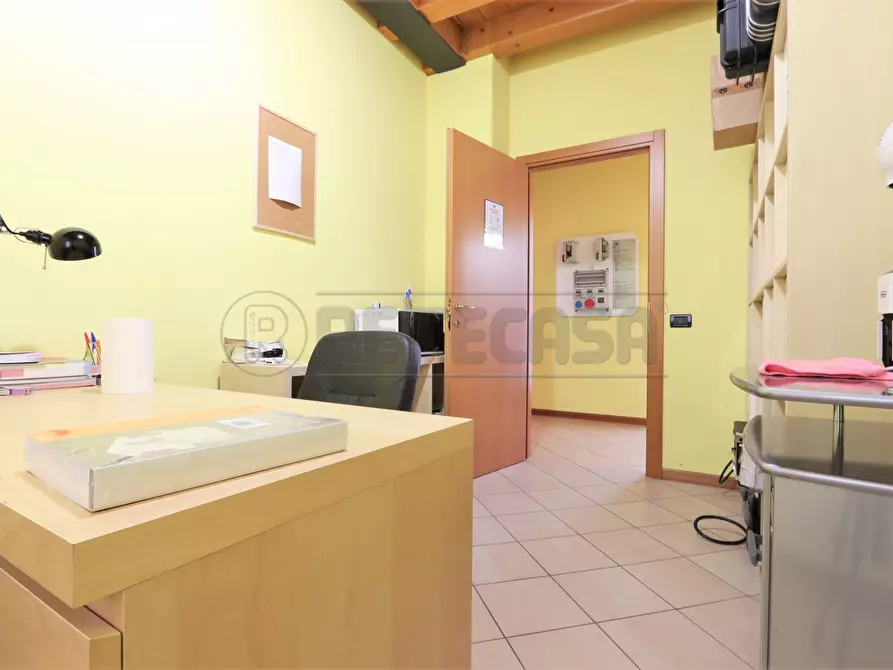 Immagine 8 di Ufficio in vendita  in Via Municipio a Longare