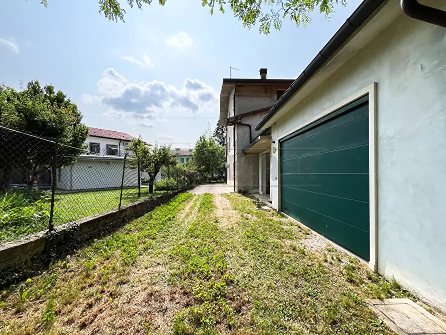 Immagine 51 di Trilocale in vendita  in Via Peschiera dei Muzzi a Sovizzo