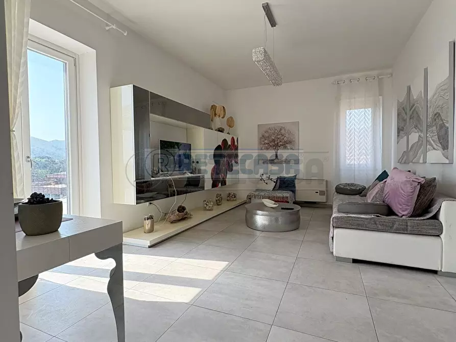 Immagine 3 di Attico in vendita  in Via Gennaro Tescione a Caserta