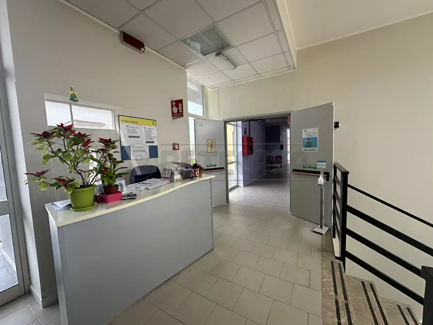 Immagine 8 di Locale commerciale in vendita  a Mazara Del Vallo