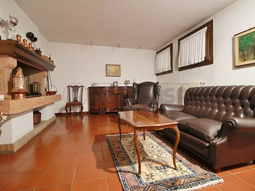 Immagine 50 di Villa in vendita  in VIA GIACOMO LEOPARDI 2 a Arzignano