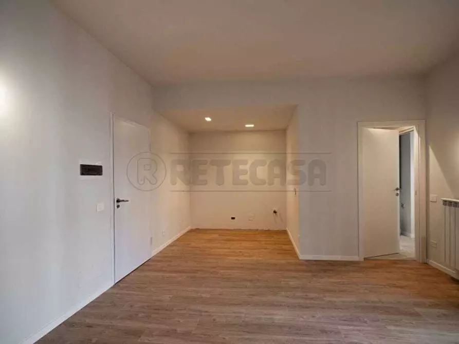 Immagine 10 di Appartamento in vendita  a Bergamo