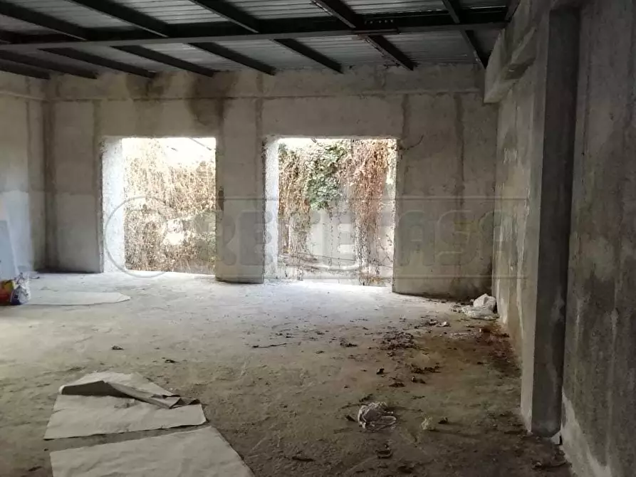 Immagine 5 di Locale commerciale in affitto  in via balzico 4 a Salerno