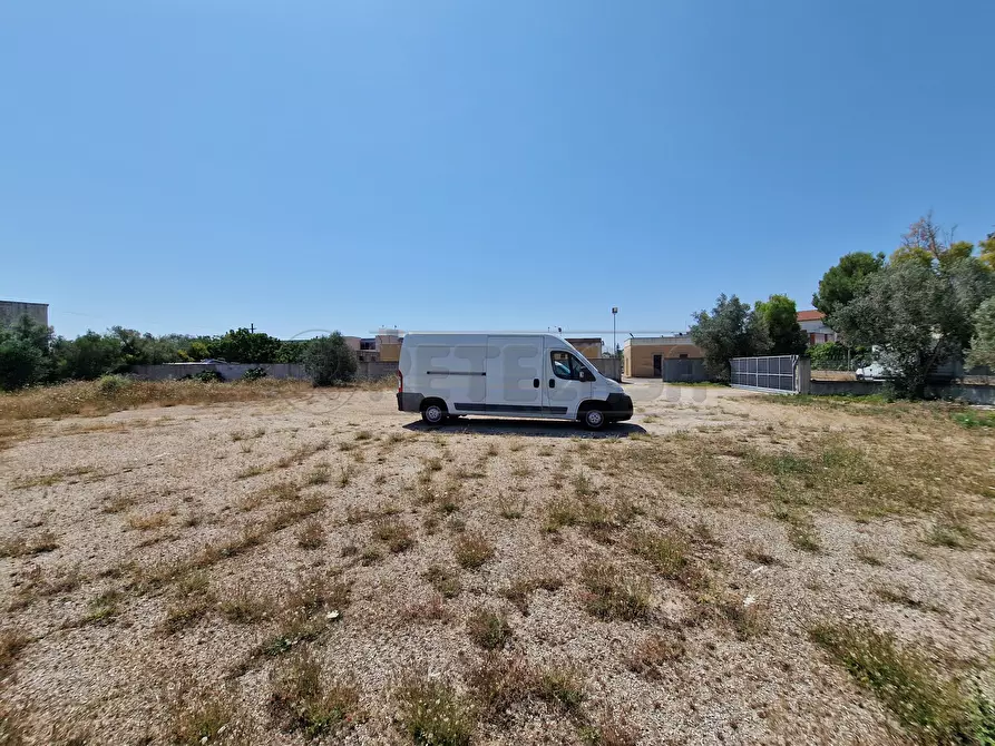 Immagine 59 di Laboratorio in vendita  in Via Neviano 37 a Seclì