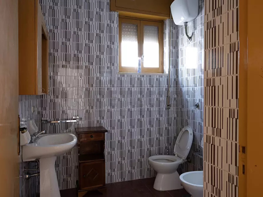 Immagine 11 di Quadrilocale in vendita  in Viale della Libertà 5 a Nardo'