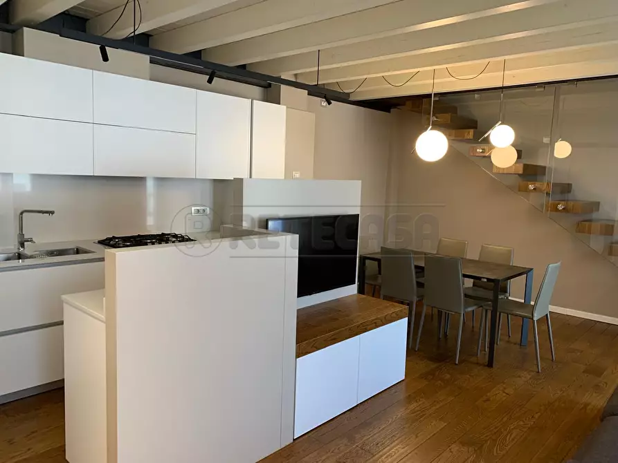 Immagine 47 di Appartamento in affitto  a Bergamo