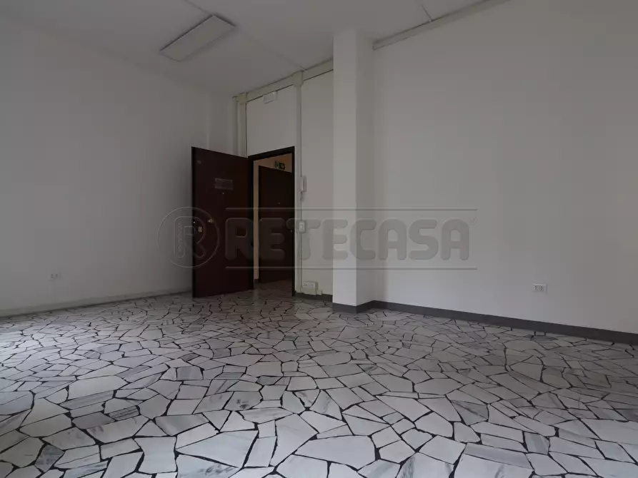 Immagine 21 di Ufficio in vendita  in Viale Milano 56 a Vicenza