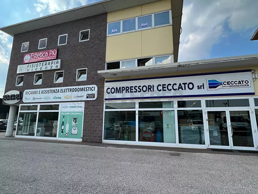 Immagine 1 di Ufficio in vendita  in Via Cristoforo Colombo 2 a Creazzo