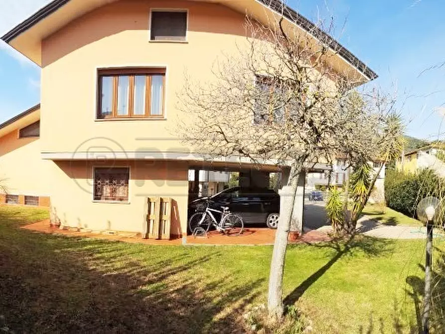 Immagine 3 di Villa in vendita  in Via dell'Archellino 500 a Massarosa
