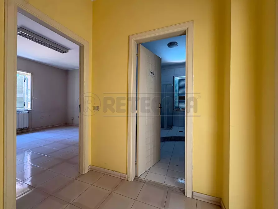 Immagine 6 di Ufficio in affitto  in Viale della Vittoria a Marcianise