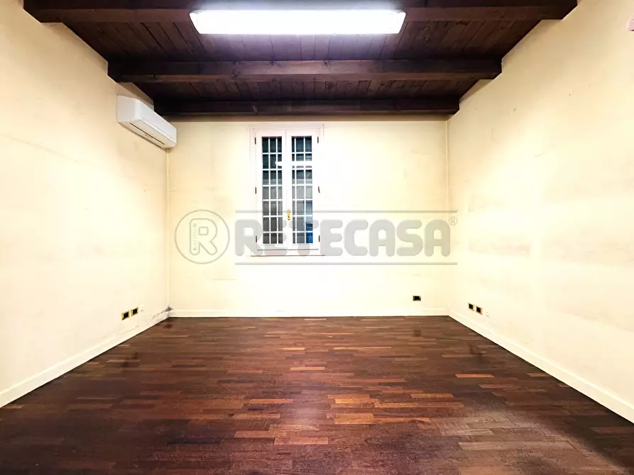 Immagine 11 di Locale commerciale in affitto  in Via San Marco 145 a Padova