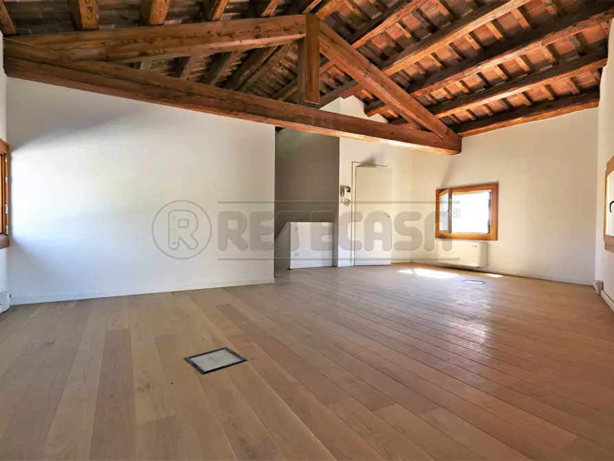 Immagine 33 di Ufficio in vendita  a Vicenza