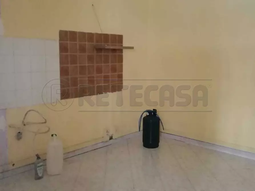 Immagine 4 di Magazzino in vendita  in via bufano 35 a Salerno