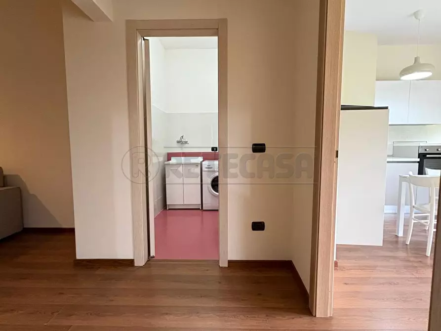 Immagine 17 di Bilocale in affitto  in Viale Carlo III a San Nicola La Strada