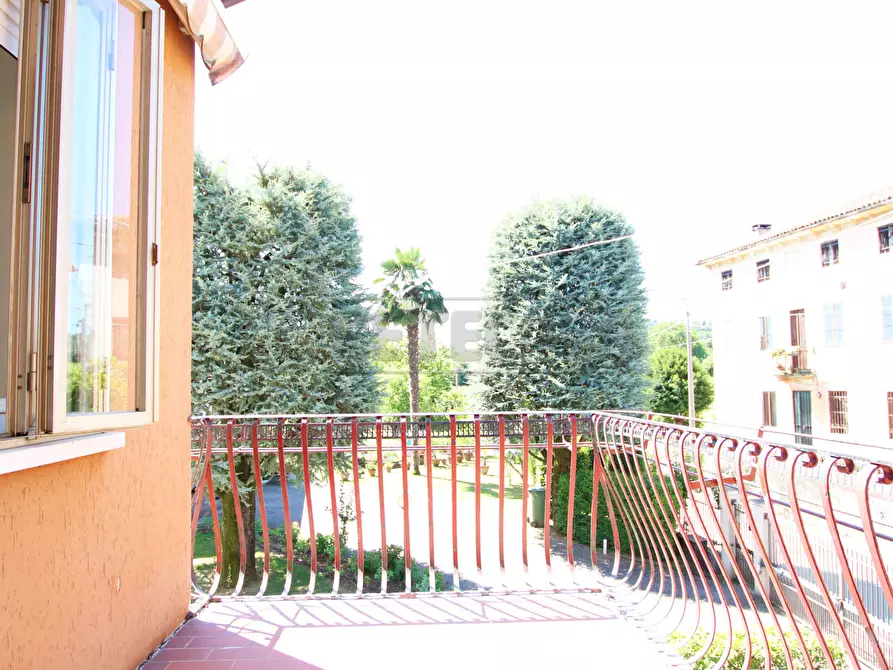 Immagine 15 di Villa in affitto  a Vicenza