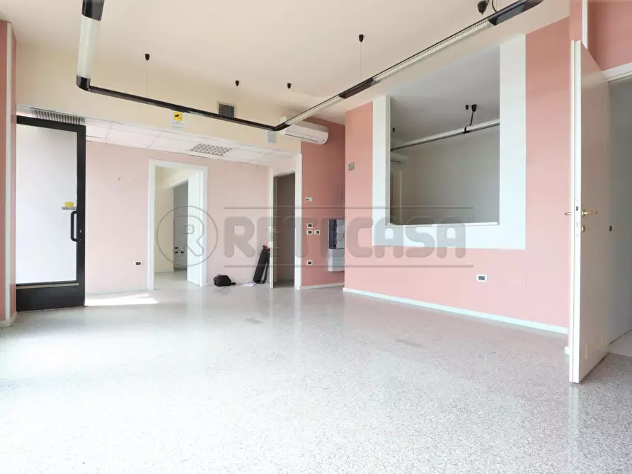 Immagine 2 di Ufficio in vendita  in Via delle Ginestre a Camisano Vicentino