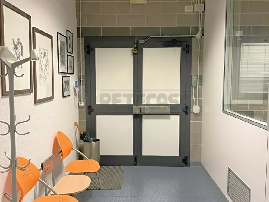 Immagine 5 di Laboratorio in affitto  a Camisano Vicentino