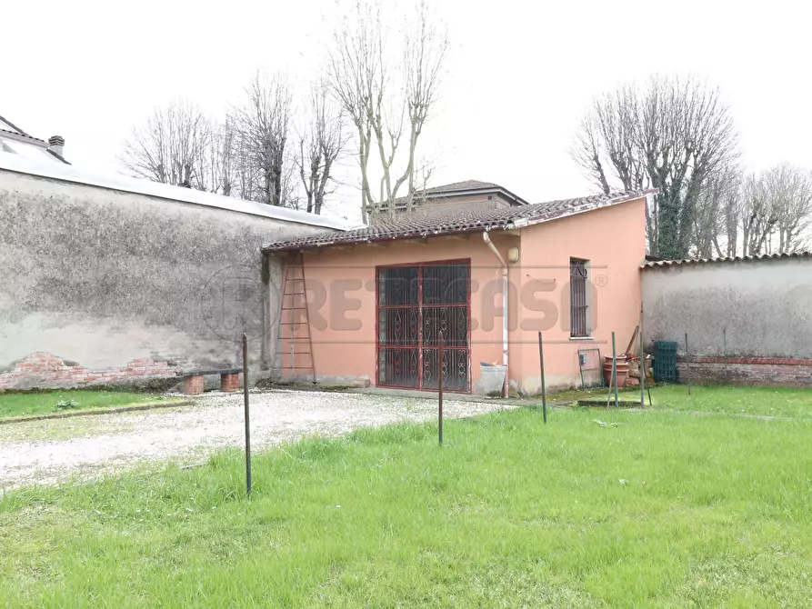 Immagine 23 di Appartamento in vendita  in Via Madonna della Pioppa 25 a Bondeno