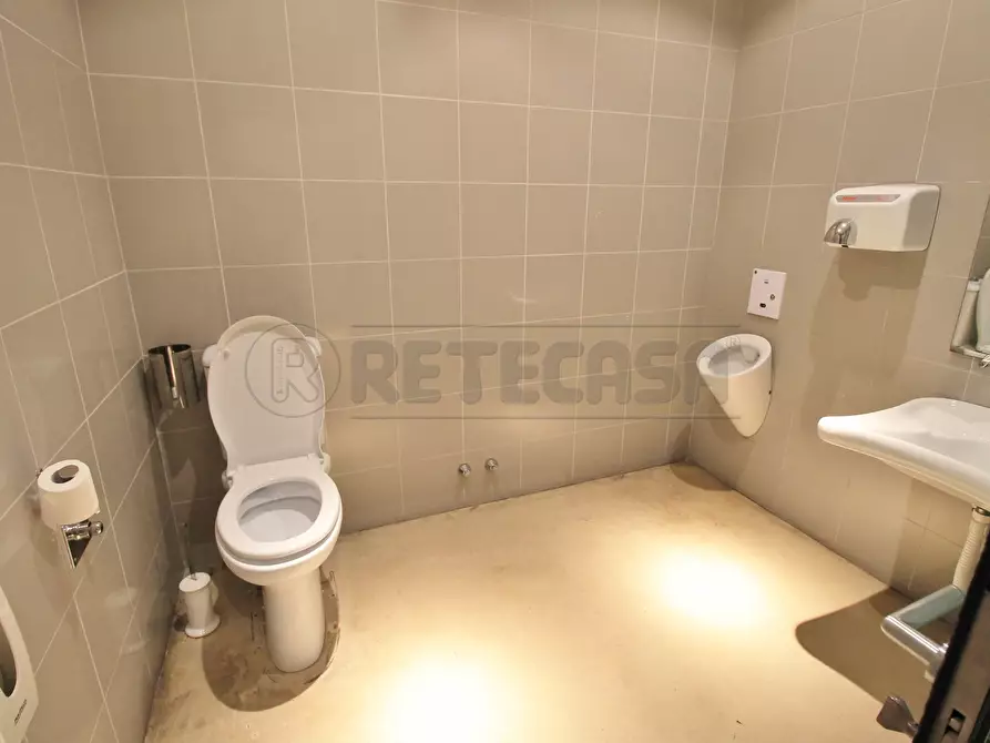 Immagine 23 di Attività artigianale in vendita  a Montebello Vicentino