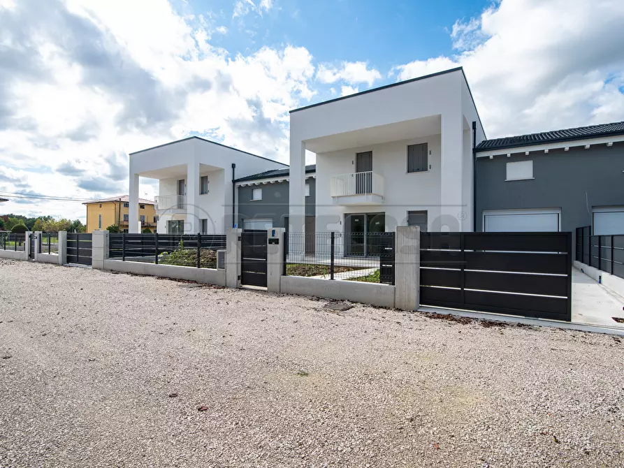 Immagine 2 di Villetta a schiera in vendita  in Via Villarappa 83 a Santa Giustina In Colle