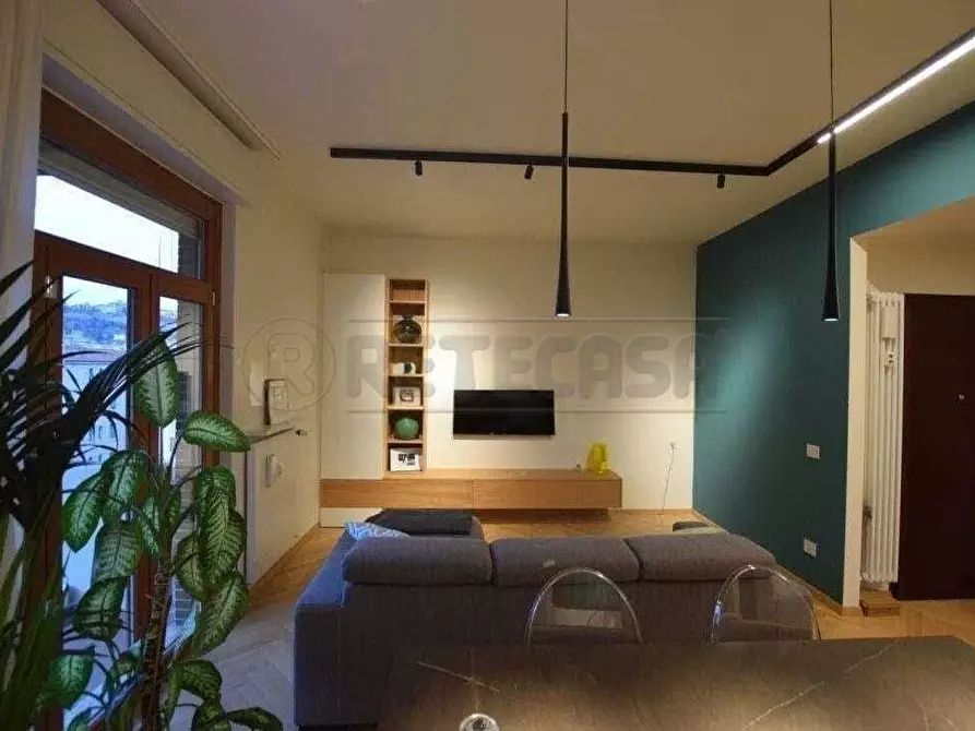 Immagine 9 di Appartamento in vendita  a Bergamo