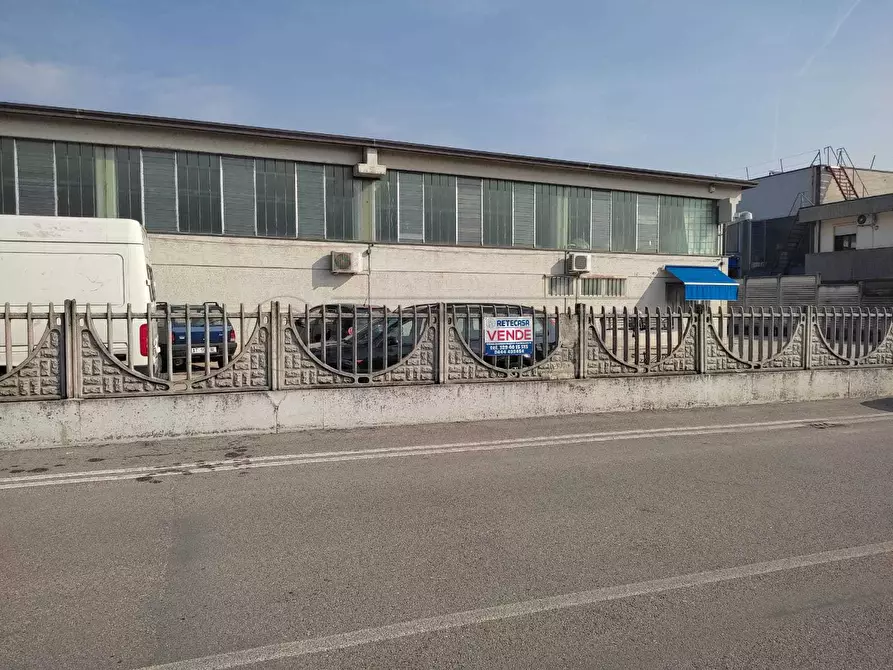 Immagine 3 di Attività artigianale in vendita  in Via Natta 17 a Brendola