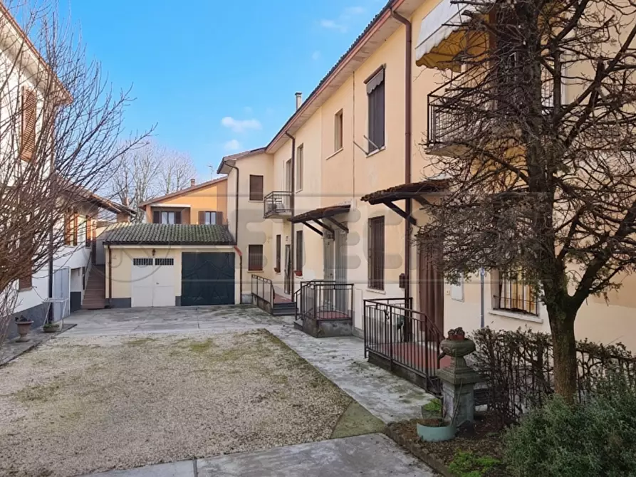 Immagine 1 di Appartamento in vendita  in Via Naviglio a Cremona