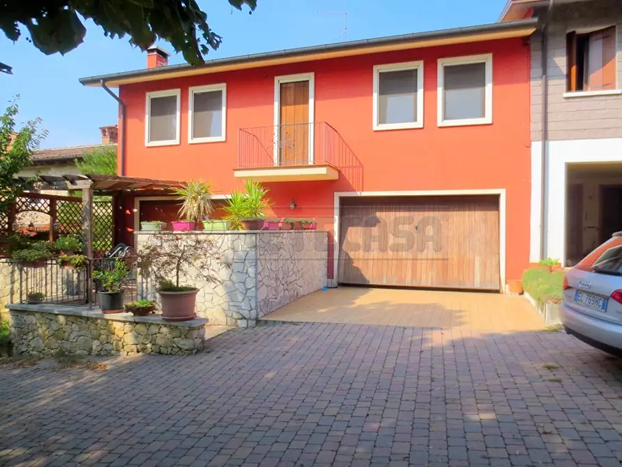 Immagine 8 di Casa bifamiliare in vendita  a Montecchio Maggiore