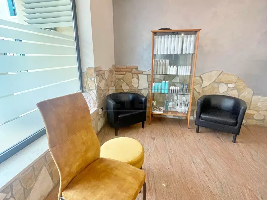 Immagine 3 di Locale commerciale in vendita  a Arzignano