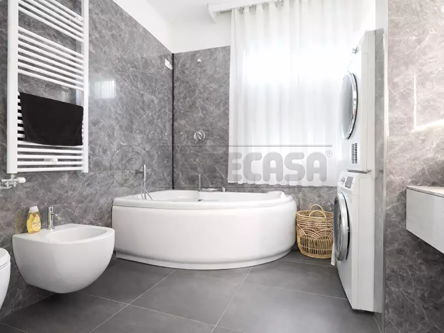 Immagine 16 di Bilocale in affitto  in Via Dante a Quinto Vicentino