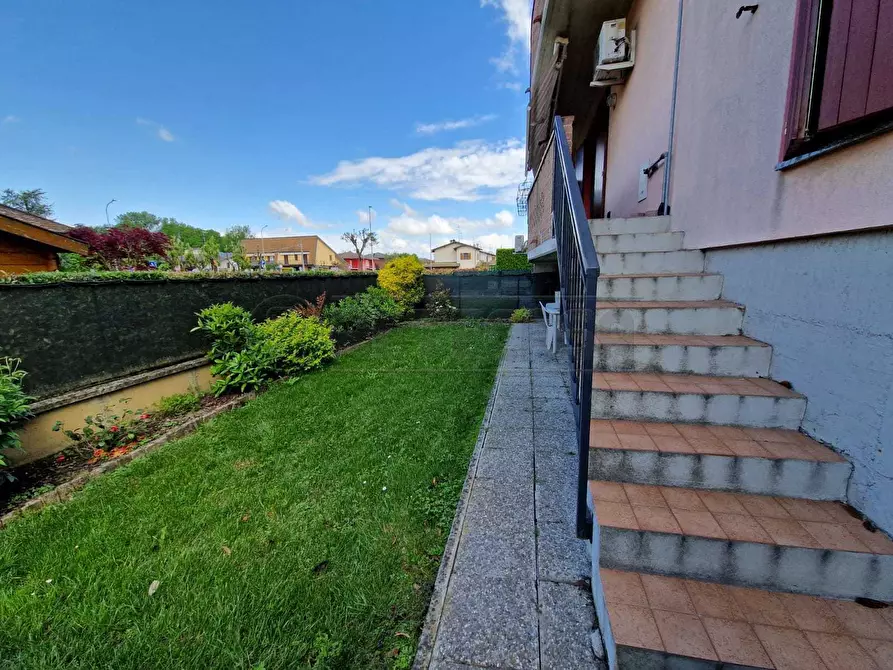 Immagine 7 di Bilocale in vendita  a Cicognolo