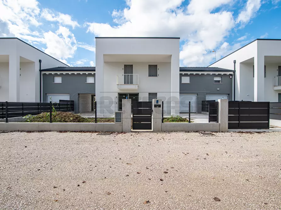 Immagine 3 di Villetta a schiera in vendita  in Via Villarappa 83 a Santa Giustina In Colle