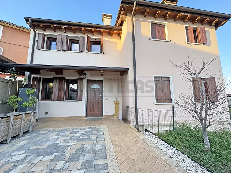 Immagine 3 di Casa semindipendente in vendita  in Via San Nicolò 23 a Trissino