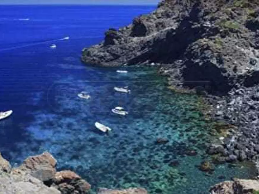 Immagine 1 di Appartamento in vendita  a Pantelleria