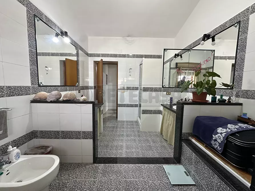 Immagine 34 di Villa in vendita  a Campobello Di Mazara