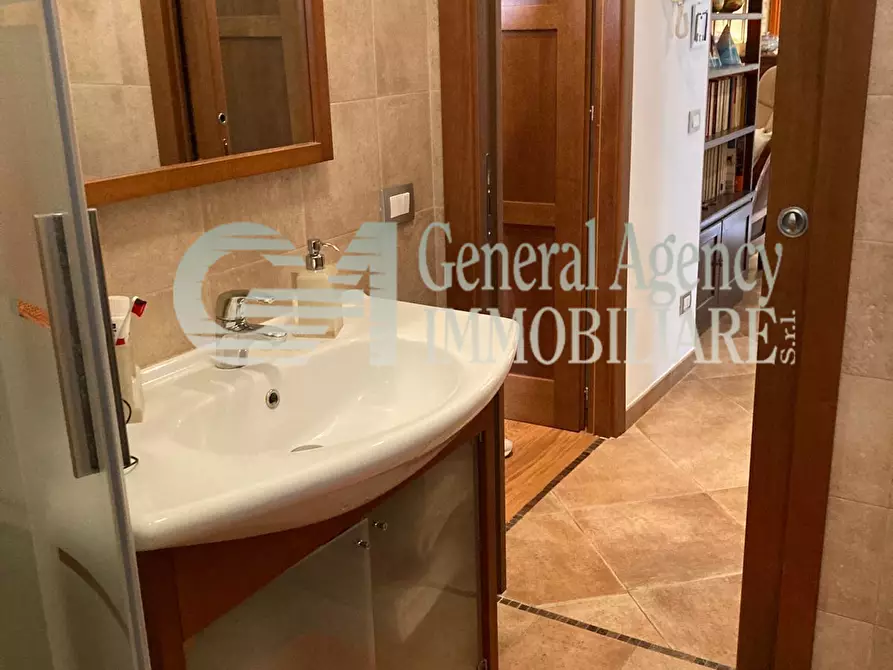 Immagine 12 di Appartamento in vendita  in VIA DEGLI ARTIFICIERI a Roma