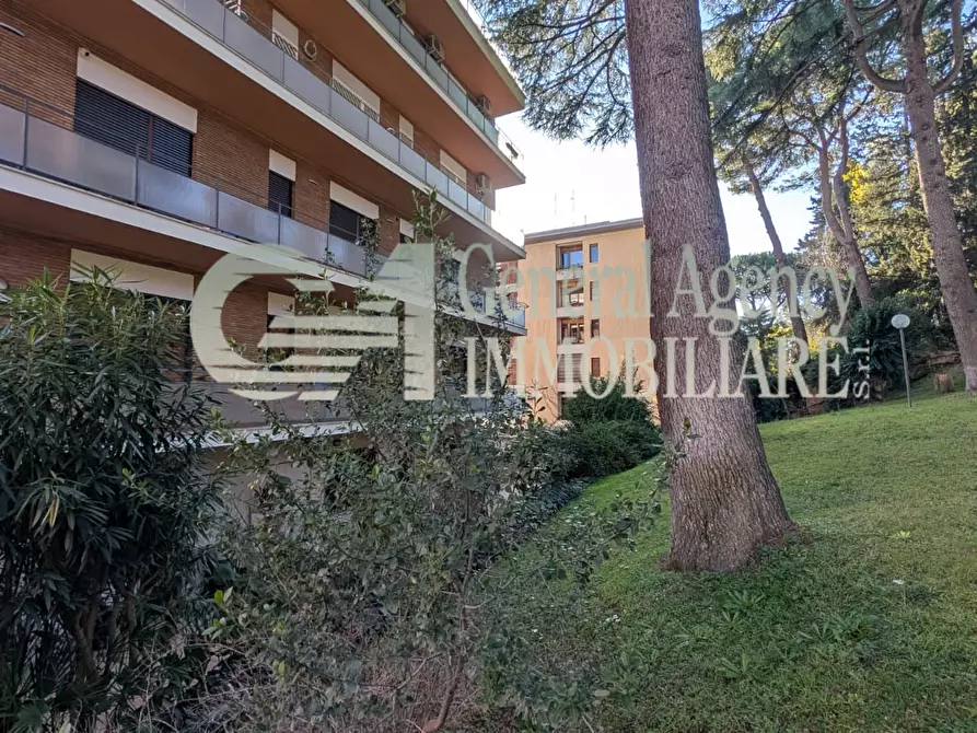 Immagine 96 di Appartamento in vendita  in VIALE DEI PRIMATI SPORTIVI 66 a Roma